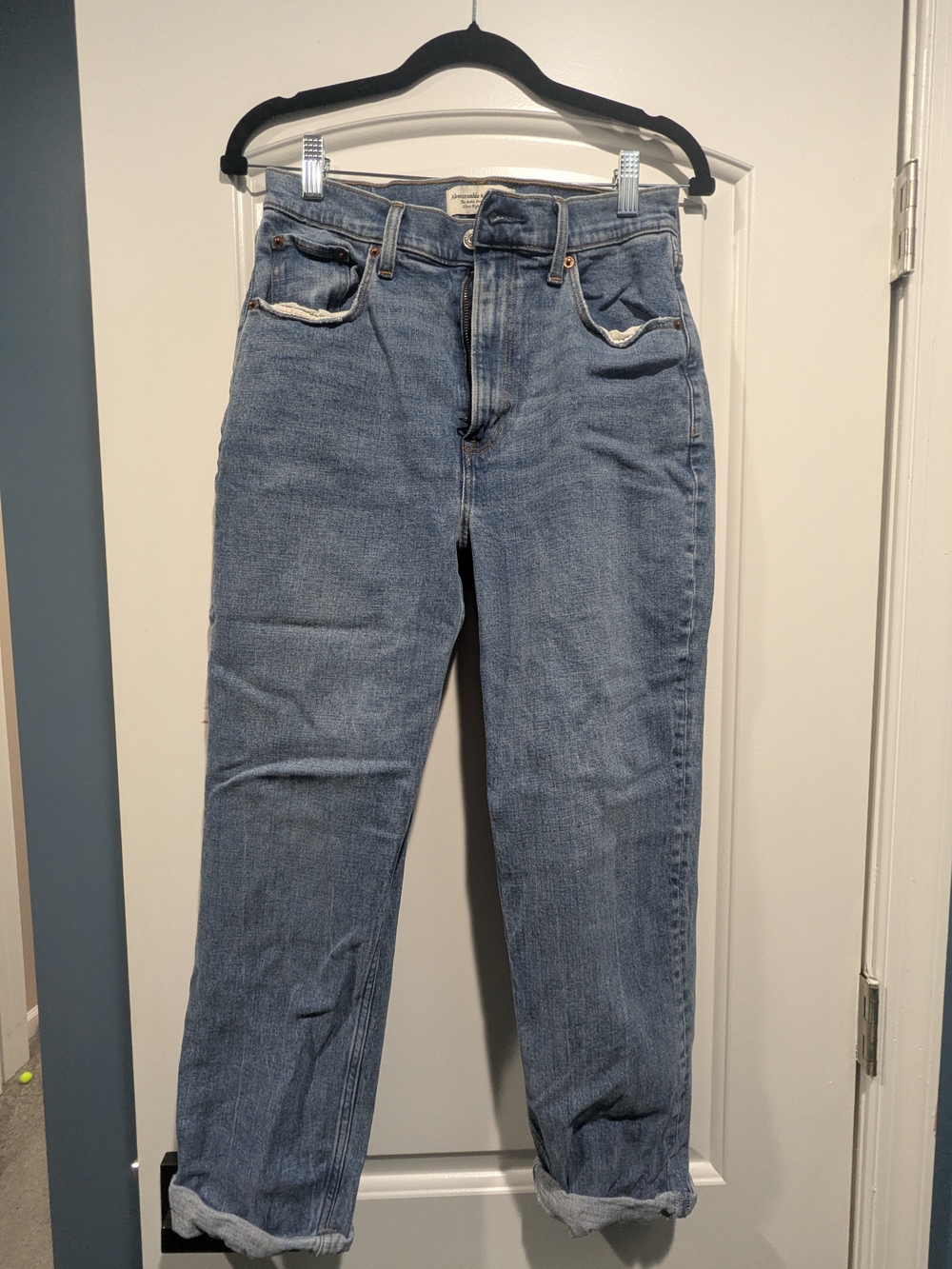 Abercrombie Classic Light Blue Jeans - Ankle Straight Fit